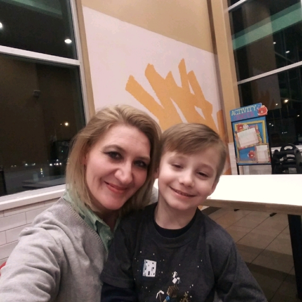 Meet your Posher, Sara